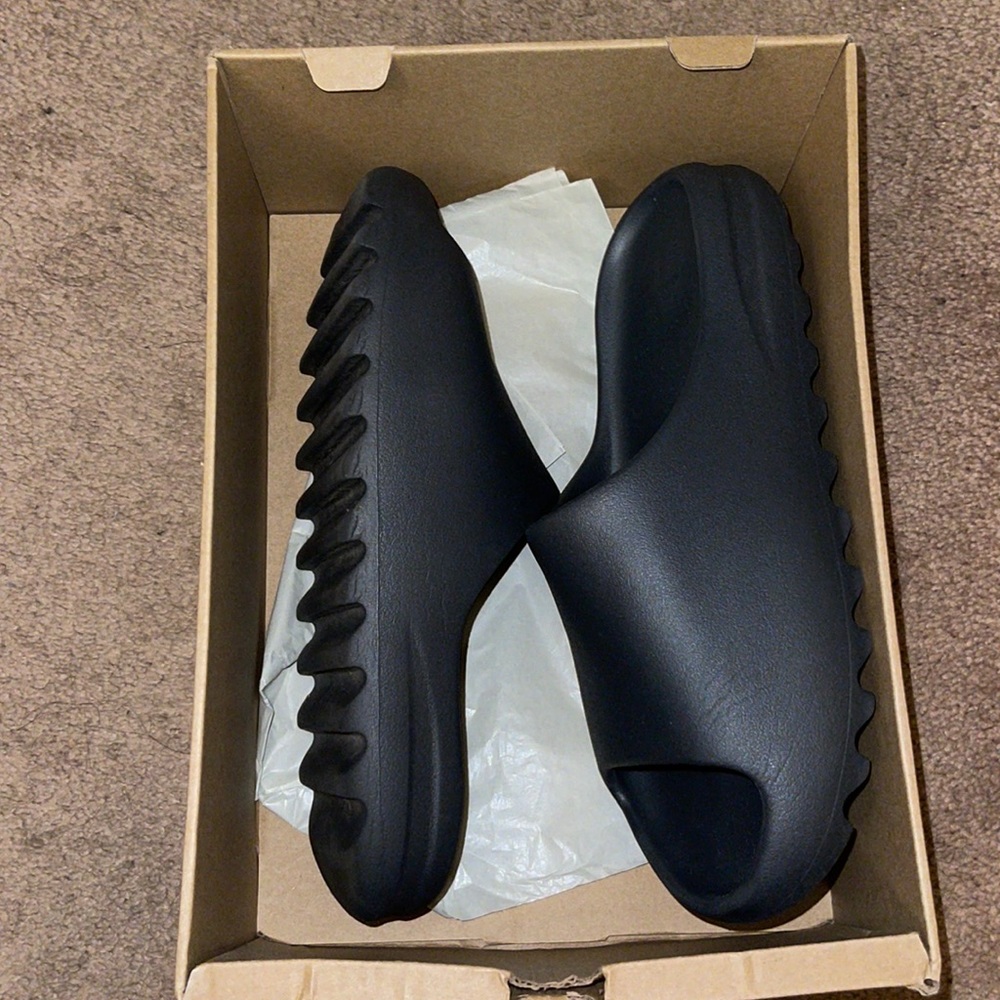 COPY - Black Yeezy slides , Size 12 in men
